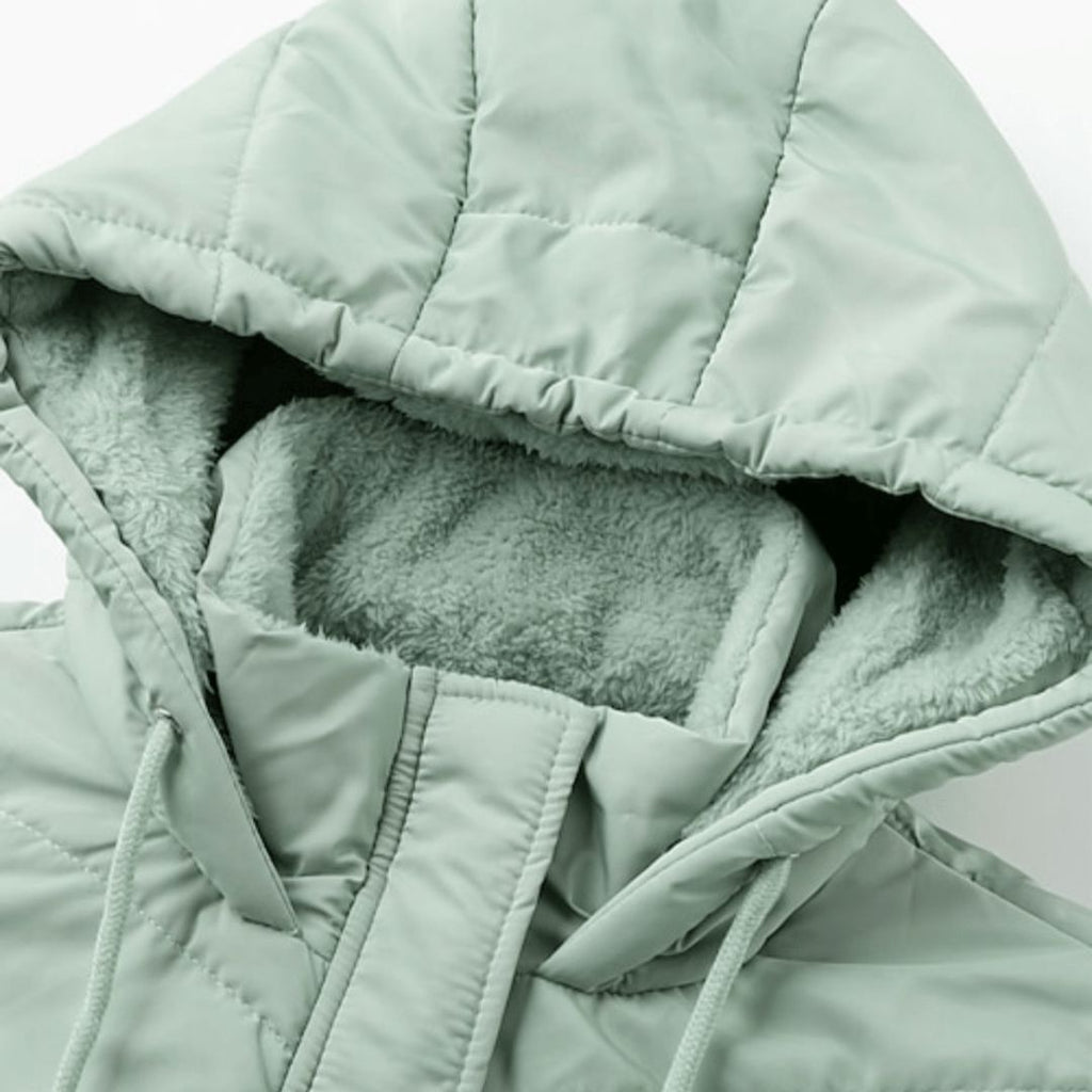 Détail de la doublure thermique de la parka épaisse femme