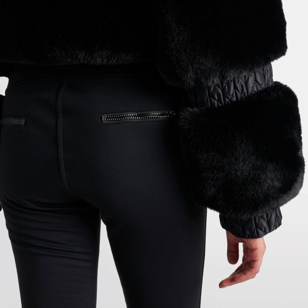 Détail de la doublure peluchée de la combinaison de ski femme Aspen