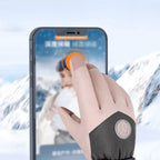 Détail des bouts de doigts tactiles des gants de ski