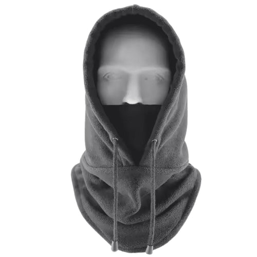Cagoule polaire portée couvrant le visage et le cou